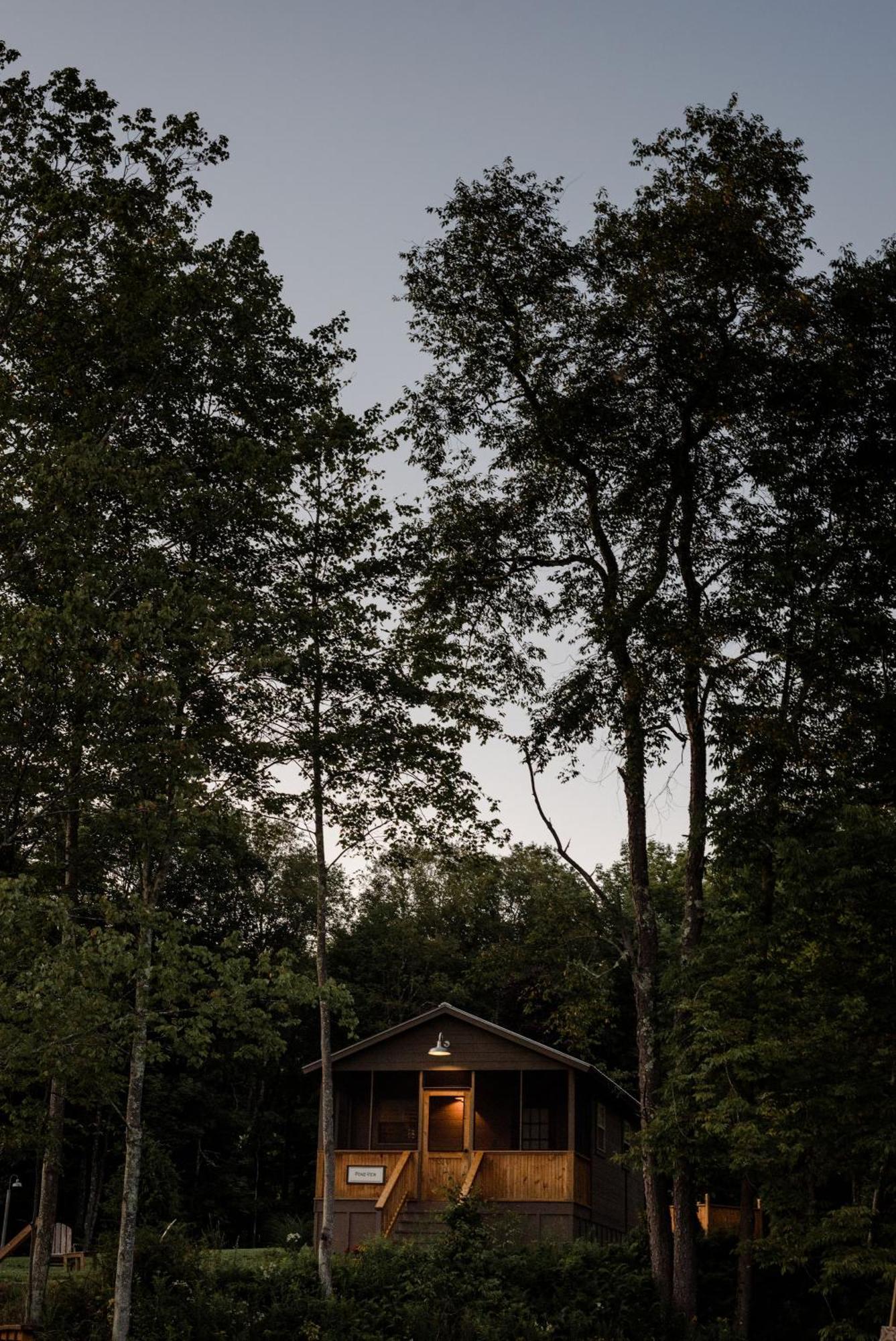 Antrim Streamside Hotel Livingston Manor Buitenkant foto