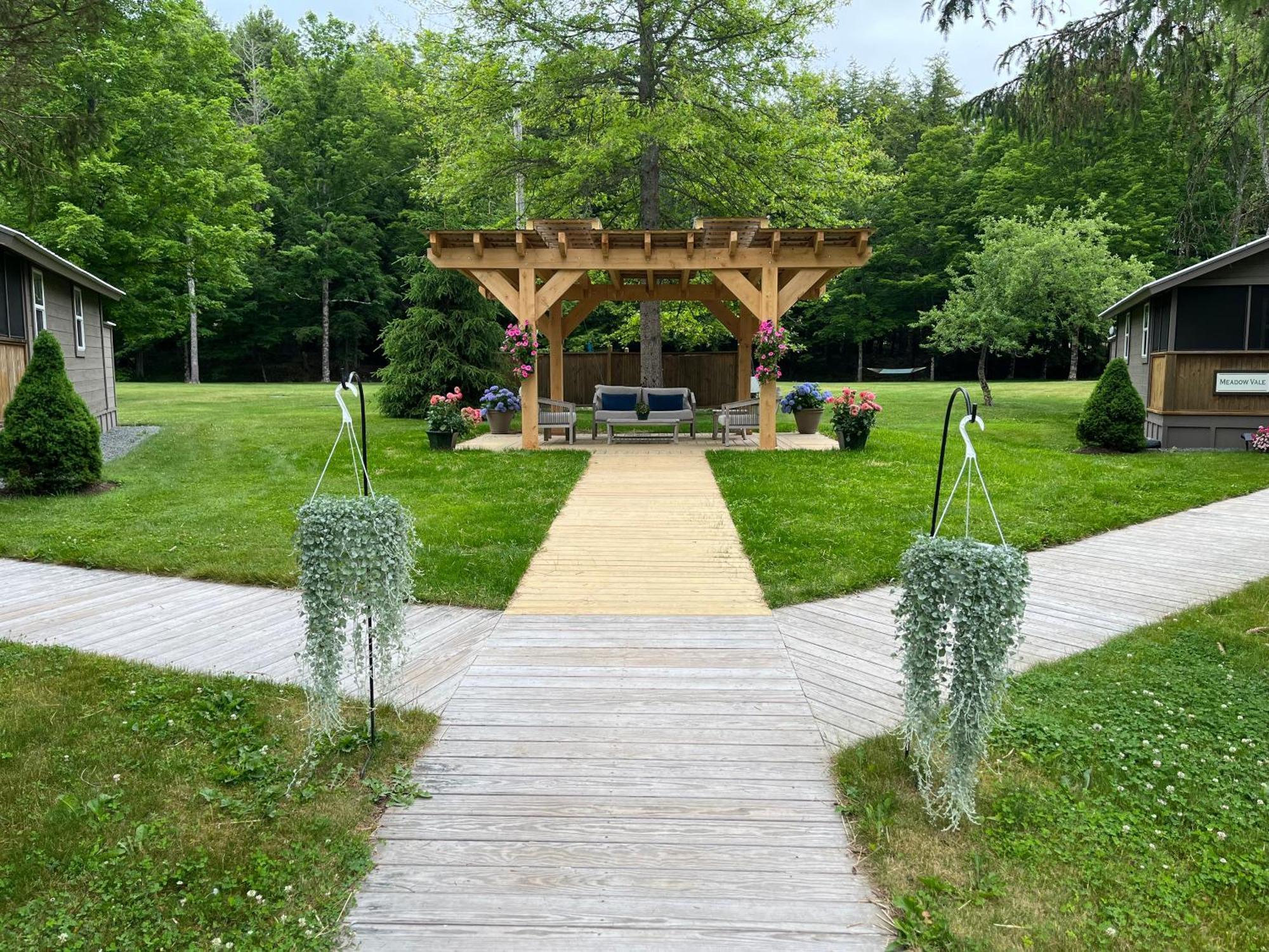 Antrim Streamside Hotel Livingston Manor Buitenkant foto